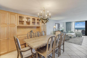 2 Bedroom 3 Bathroom with a Den Ocean Views